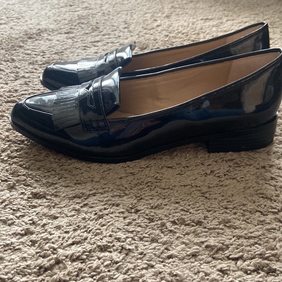 Black patent loafers, synthetic uppers. New with box woman’s 8M - Picture 5 of 6